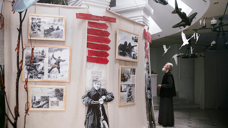В Свято-Елисаветинском монастыре Минска открылась выставка к 75-летию Победы в Великой Отечественной войне