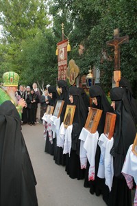 Казанская Амвросиева женская пустынь отметила престольный праздник