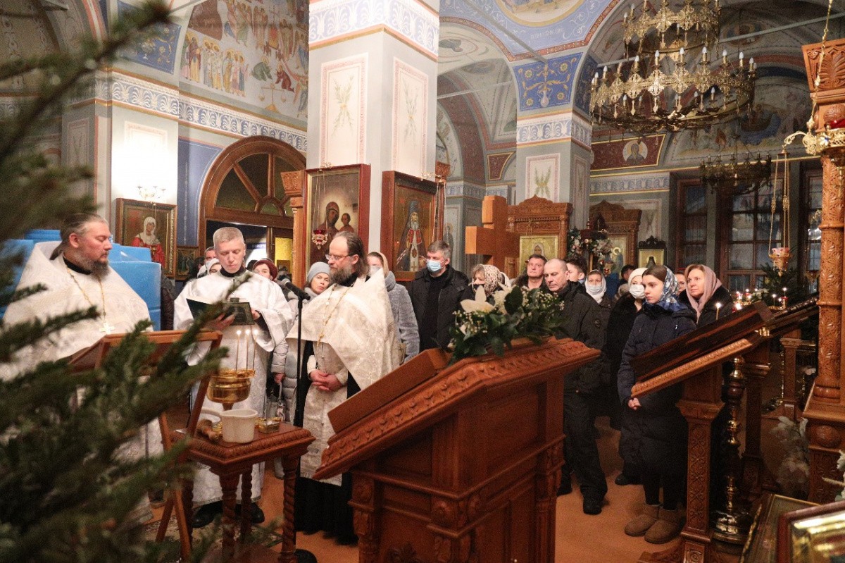 В Борисоглебском Аносином монастыре встретили праздник Святого Богоявления