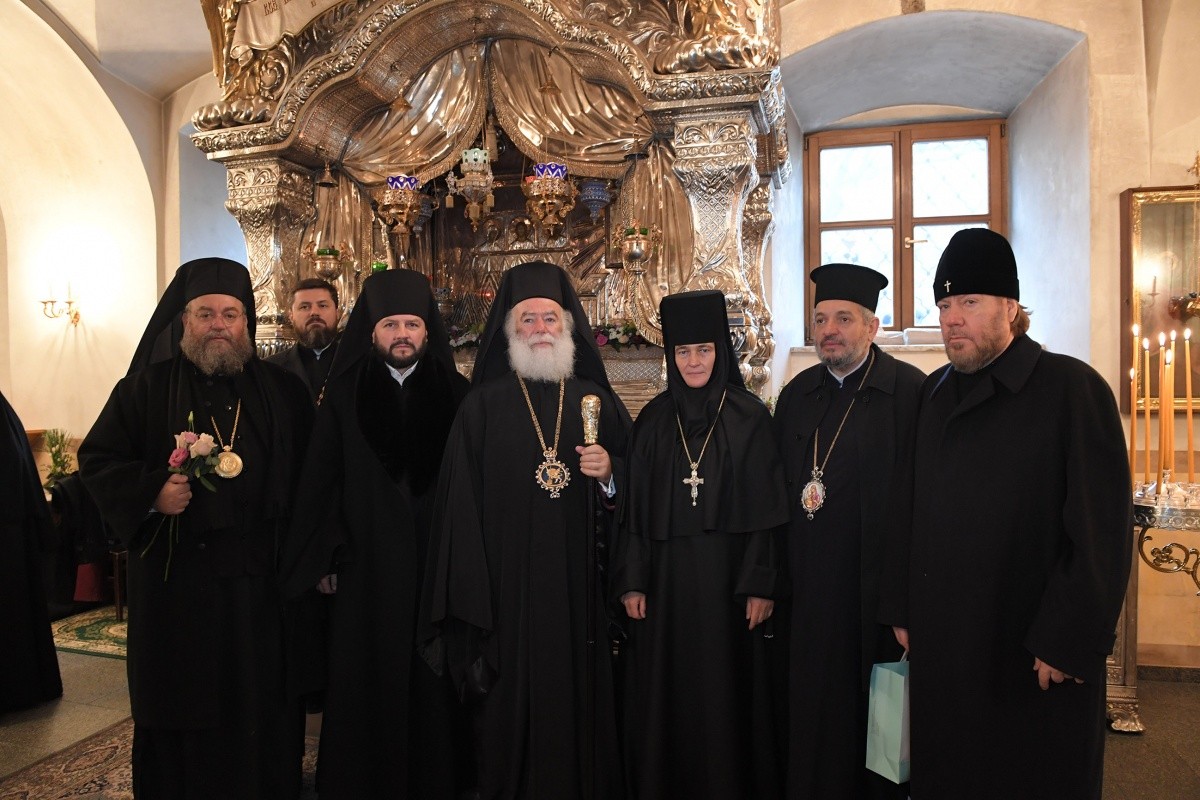 Блаженнейший Патриарх Александрийский и всей Африки Феодор ΙΙ с делегацией посетил Покровский монастырь