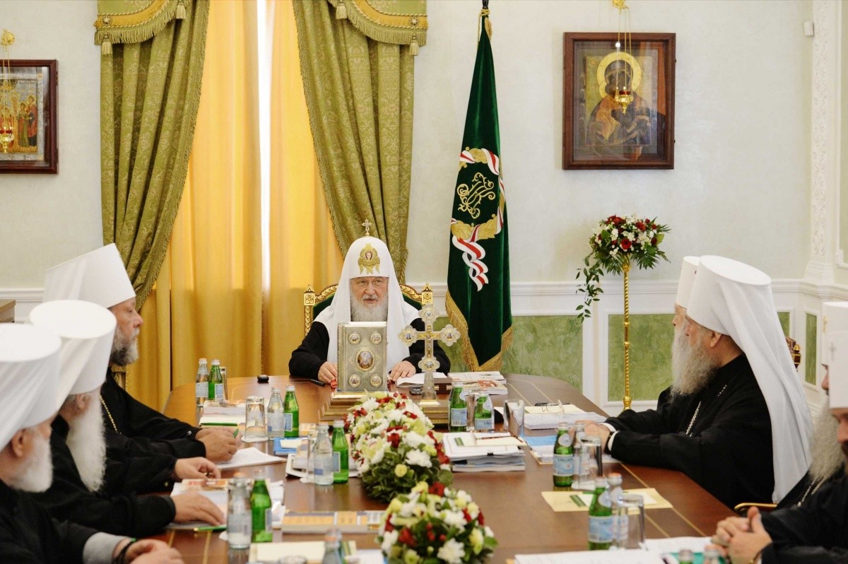 На очередном заседании Священного Синода Русской Православной Церкви принят ряд постановлений об организации жизни монастырей и монашества