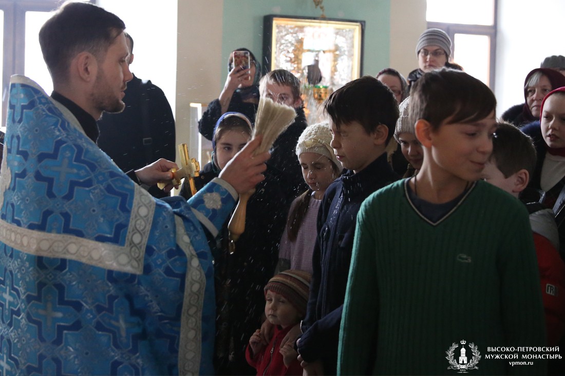 В Высоко-Петровском монастыре открылась Воскресная школа для детей