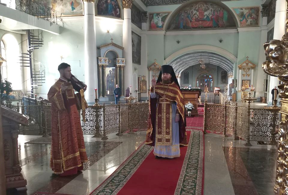 В 85-ю годовщину расстрела епископа Иоасафа (Жевахова) в Знаменском монастыре Курска молитвенно почтили память святого