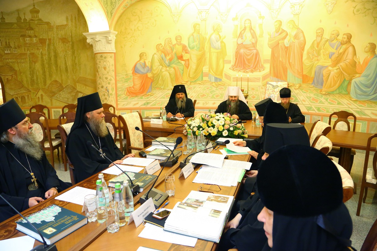 На Патриаршем подворье Дивеевского монастыря в Москве состоялось заседание Комиссии Межсоборного присутствия по вопросам организации жизни монастырей и монашества