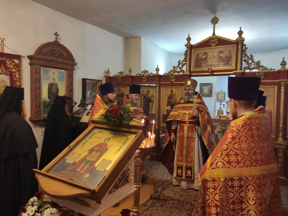 В день памяти вмч. Димитрия Солунского в Свято-Димитриевском монастыре Дорогобужа отметили престольный праздник 