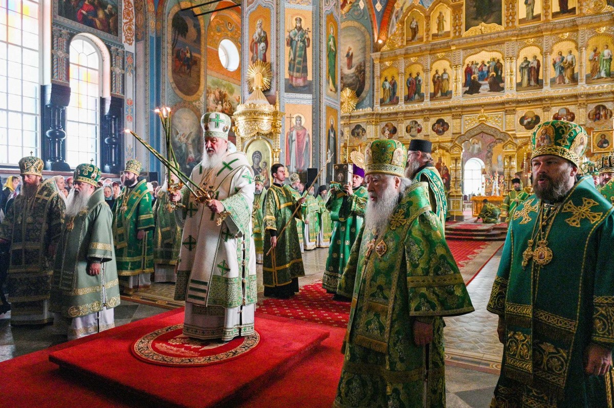 Святейший Патриарх Кирилл возглавил Литургию в Валаамском монастыре