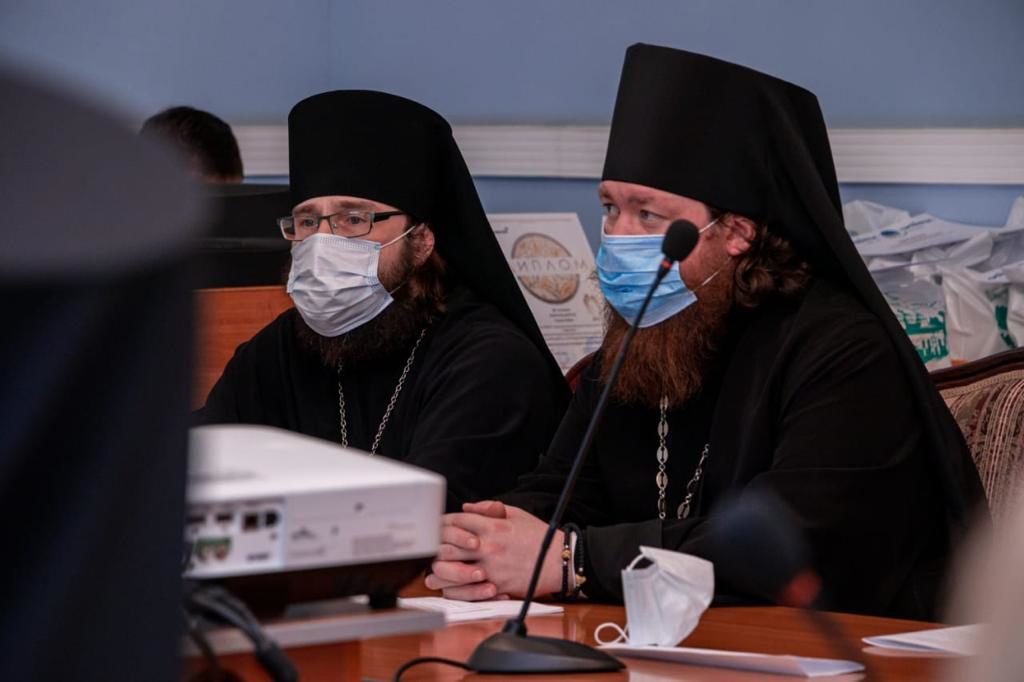 В Череповецкой епархии состоялось заседание секции «Древние монашеские традиции в условиях современности» 