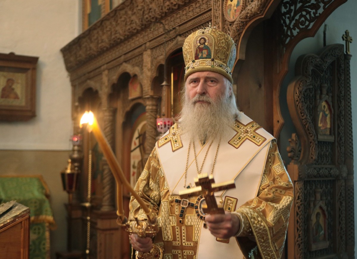 Архиепископ Феогност возглавил Литургию на подворье Русского на Афоне Свято-Пантелеимонова монастыря в Москве 
