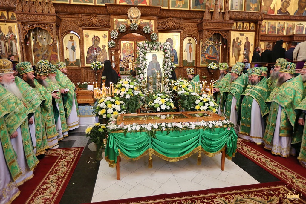 В Свято-Успенской Святогорской лавре прошли торжества по случаю дня памяти прп. Иоанна, Затворника Святогорского и чудотворца
