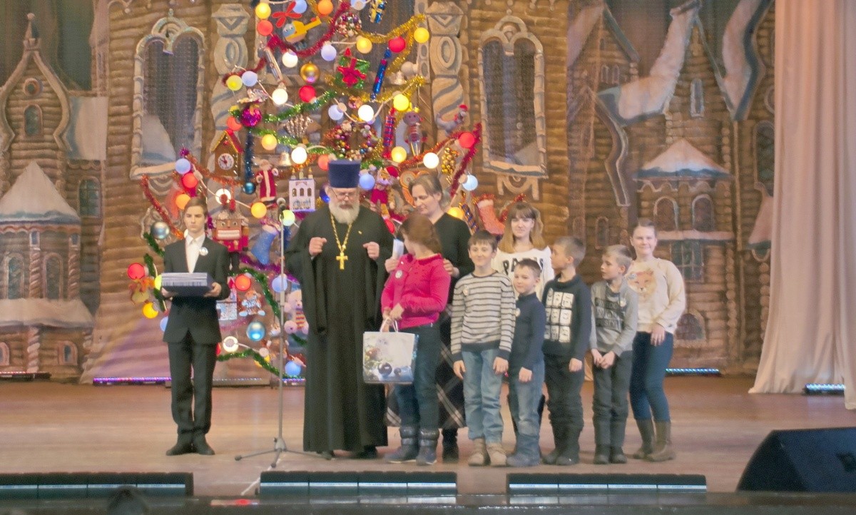 Воспитанники творческой студии «Сфера» Николо-Угрешского монастыря приняли участие в Рождественском фестивале в Москве