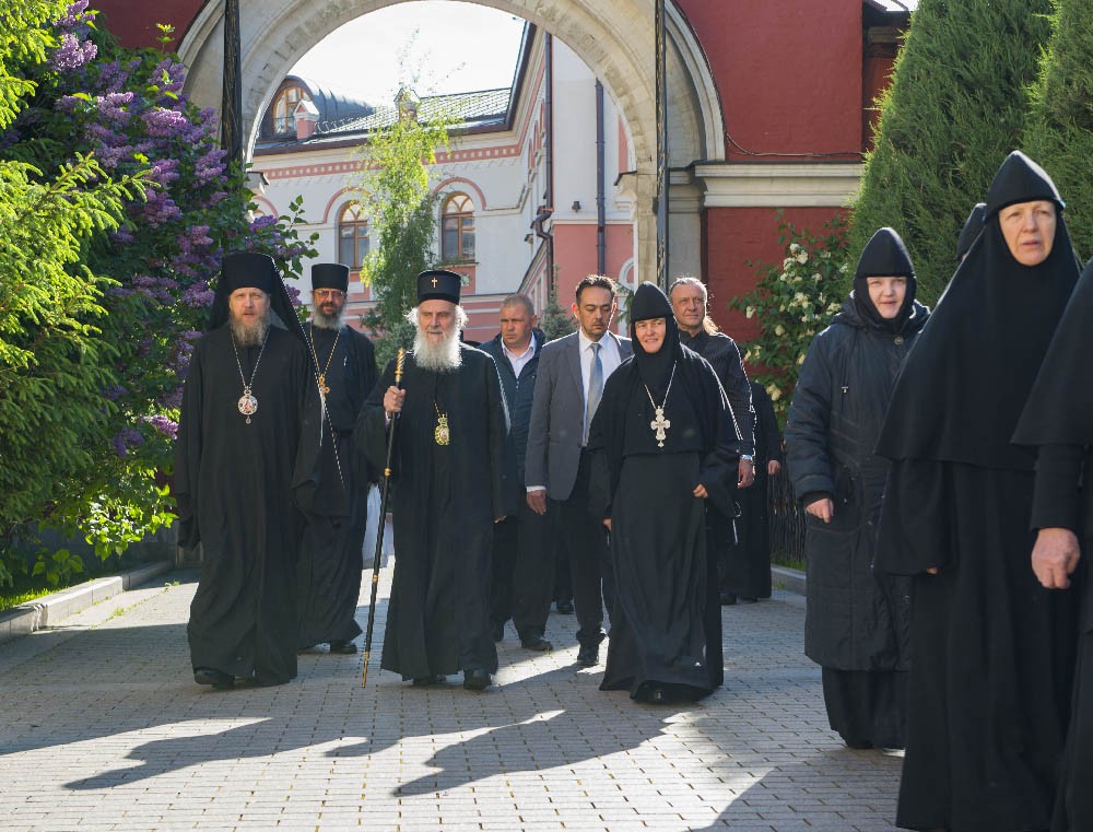 Святейшей Патриарх Сербский Ириней посетил Покровский женский монастырь