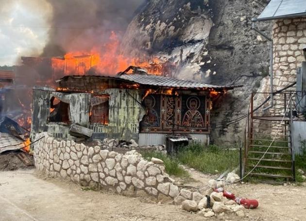 В скиту Анастасии Узорешительницы в Крыму произошел пожар