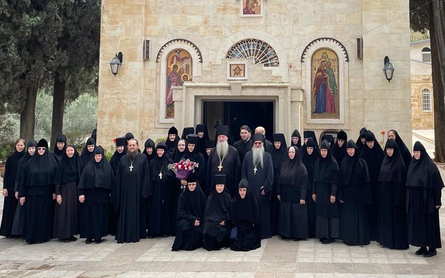 Настоятельница Горненского монастыря в Эйн-Кареме игумения Екатерина (Чернышева) приняла поздравления к своему 60-летию