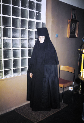 Монахиня Феофания – настоятельница Покровского монастыря. 1995 год