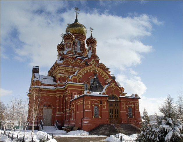 С большой теплотой вспоминается родная обитель