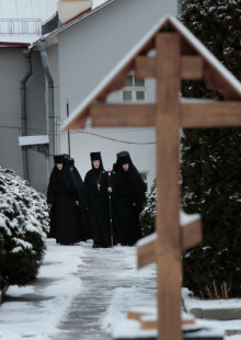 Монахини на улице