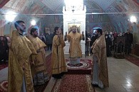 В Свято-Успенском Гремячевом монастыре Калужской митрополии состоялось архиерейское богослужение