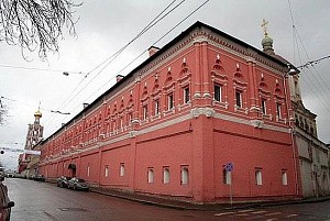 Литературный музей выехал из Высоко-Петровского монастыря