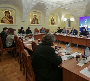 В Высоко-Петровском монастыре прошел круглый стол «Монастырь в городском пространстве»