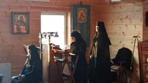 В Сарсинском Боголюбском монастыре Екатеринбургской епархии осуществляется подготовка к чтению 12-ти акафистов