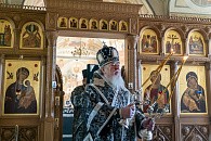 Глава Воронежской митрополии совершил Литургию Преждеосвященных Даров в Алексиево-Акатовом женском монастыре 