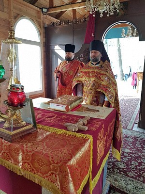 В Свято-Успенском монастыре Новомосковска состоялся престольный праздник