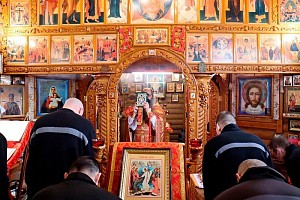 Наместник Феодоритова Кольского монастыря посетил осужденных при ИК-18 поселка Мурмаши