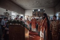 Архиепископ Владикавказский Герасим совершил Литургию на подворье Аланского Успенского мужского монастыря в Беслане