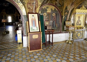 В Саввино-Сторожевский монастырь доставлены святыни Ново-Нямецкой обители