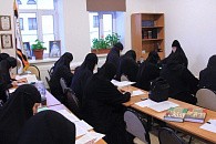 При Свято-Никольском Черноостровском монастыре прошла очередная сессия заочного отделения курсов для монашествующих 