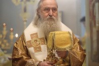 Председатель Синодального отдела по монастырям и монашеству совершил Литургию в Екатерининском ставропигиальном монастыре