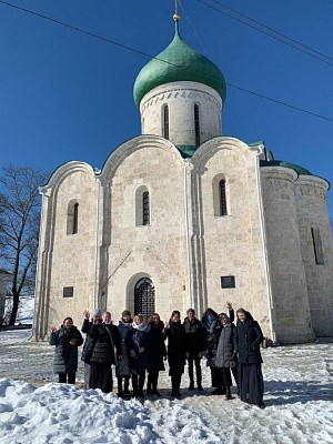 Добровольцы Марфо-Мариинской обители милосердия посетили монастыри Переславля-Залесского