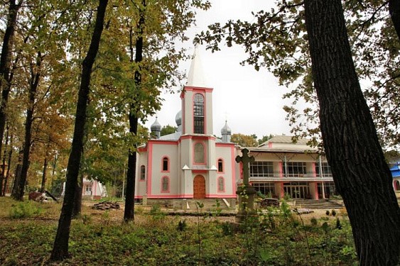 Свято - Воскресенский Бричанский женский монастырь Единецко-Бричанской епархии 