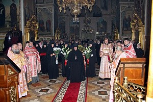 Настоятельницу Корецкого монастыря поздравили с днем Ангела