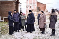 Епископ Череповецкий Игнатий вместе с паломниками посетил Спасо-Каменный монастырь