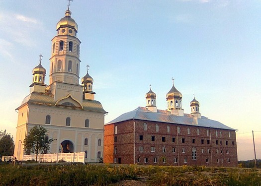 Святых жен-мироносиц женский монастырь «Леорда»  Черновицко-Буковинской епархии