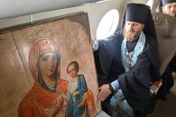 Насельники Михаило-Архангельского монастыря Новосибирской епархии совершили с иконой воздушный крестный ход