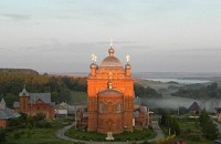 Женский монастырь в честь Архангела Михаила в селе Комаровка