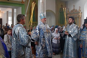 Глава Чувашской митрополии совершил Божественную литургию в Свято-Троицком мужском монастыре Чебоксар