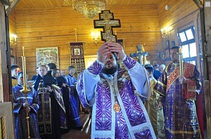 Накануне Успенского поста епископ Роман совершил  вечернее богослужение в Спасском монастыре г. Якутска