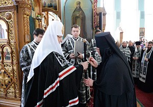 Святейший Патриарх Кирилл возвел в сан игумении монахиню Людмилу (Волошину)
