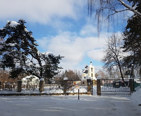 Подворье  Данилова ставропигиального мужского монастыря в честь иконы Божией Матери  «Всецарица»