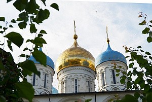 Пункт сбора помощи жителям юго-востока Украины в Новоспасском монастыре в день посещают около ста челове
