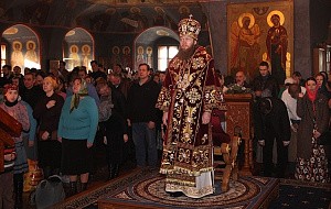Епископ Савва в Крестопоклонную Неделю совершил Литургию  в Новоспасском монастыре