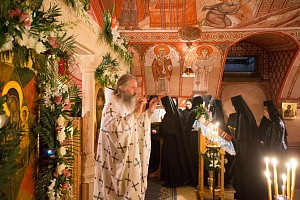 Архиепископ Феогност возглавил престольный праздник в Зачатьевском монастыре