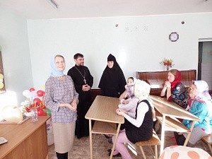 В Воскресной школе Благовещенского монастыря г. Сарапула начался новый учебный год