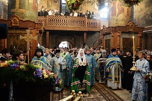 В праздник сретения Владимирской иконы Божией Матери  Патриарх Кирилл совершил Литургию в Сретенском монастыре