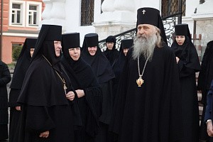Архиепископ Феогност совершил Литургию в Богородице-Рождественском монастыре
