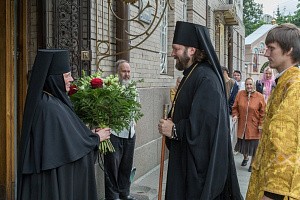 Епископ Митрофан совершил Литургию в Иоанновском монастыре г. Санкт-Петербурга в день его престольного праздника