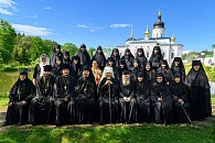 Митрополит Псковский и Порховский Тихон посетил Спасо-Елеазаровский монастырь в день памяти основателей обители